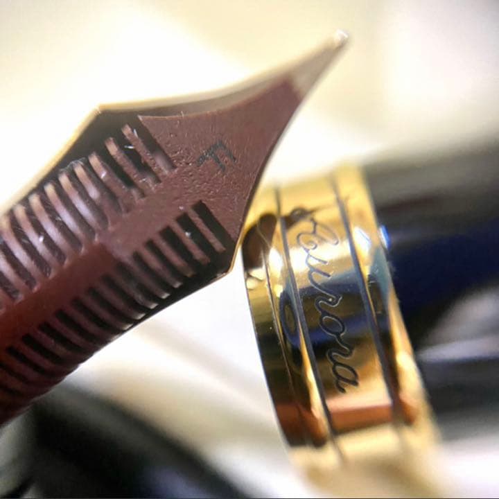 AURORA アウロラ 万年筆 88 オールブラック 14K F