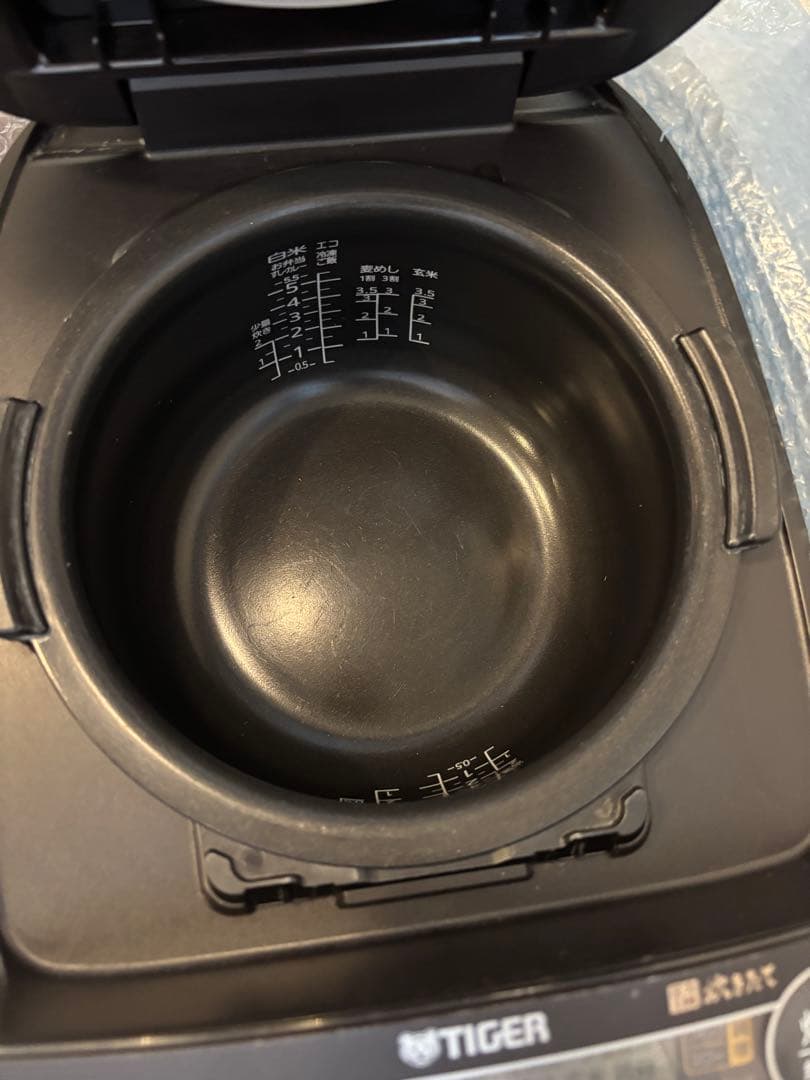 [本日まで]TIGER 土鍋ごはん釜 ブラック　5.5合　圧力IH 説明書付き