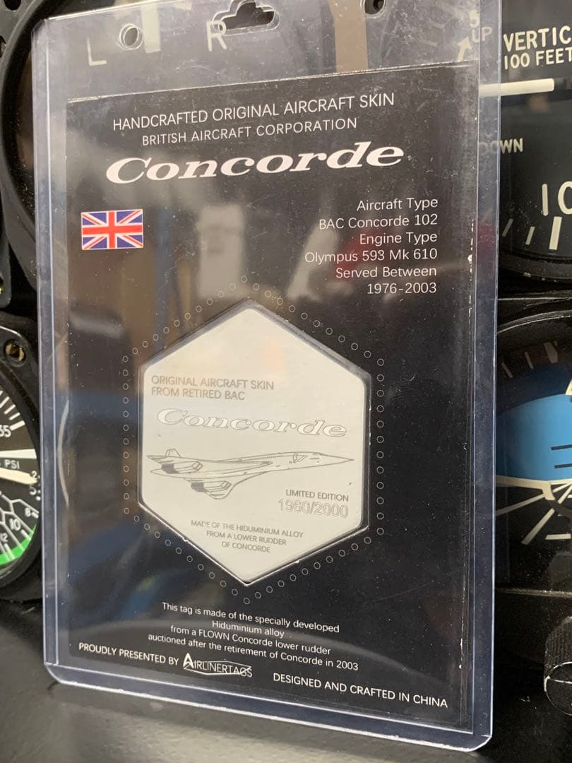 超音速旅客機 コンコルド 垂直尾翼 タグ 六角形 裏彫刻 英国航空 実機 飛行機