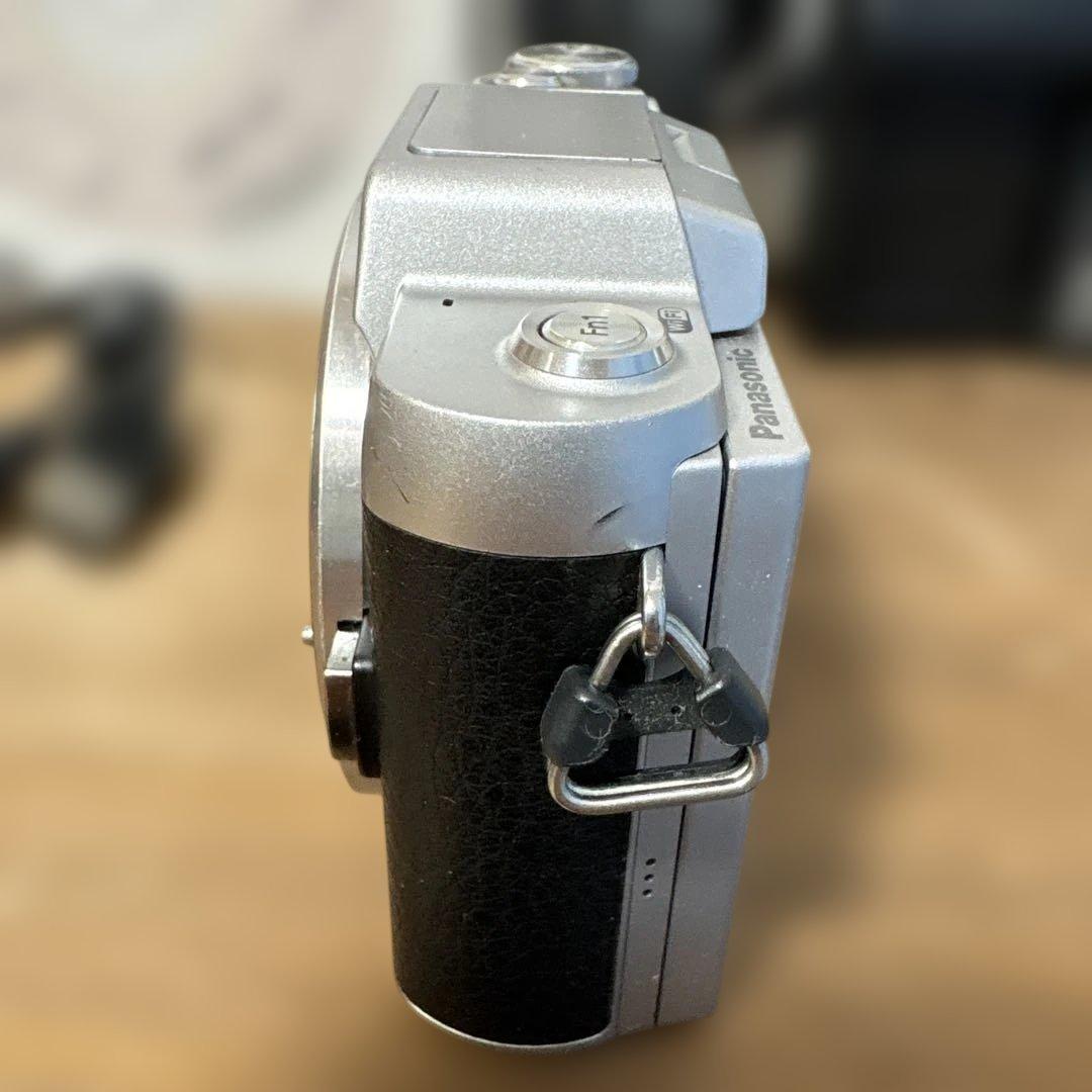 Panasonic LUMIX GF7 ボディミラーレス一眼カメラ