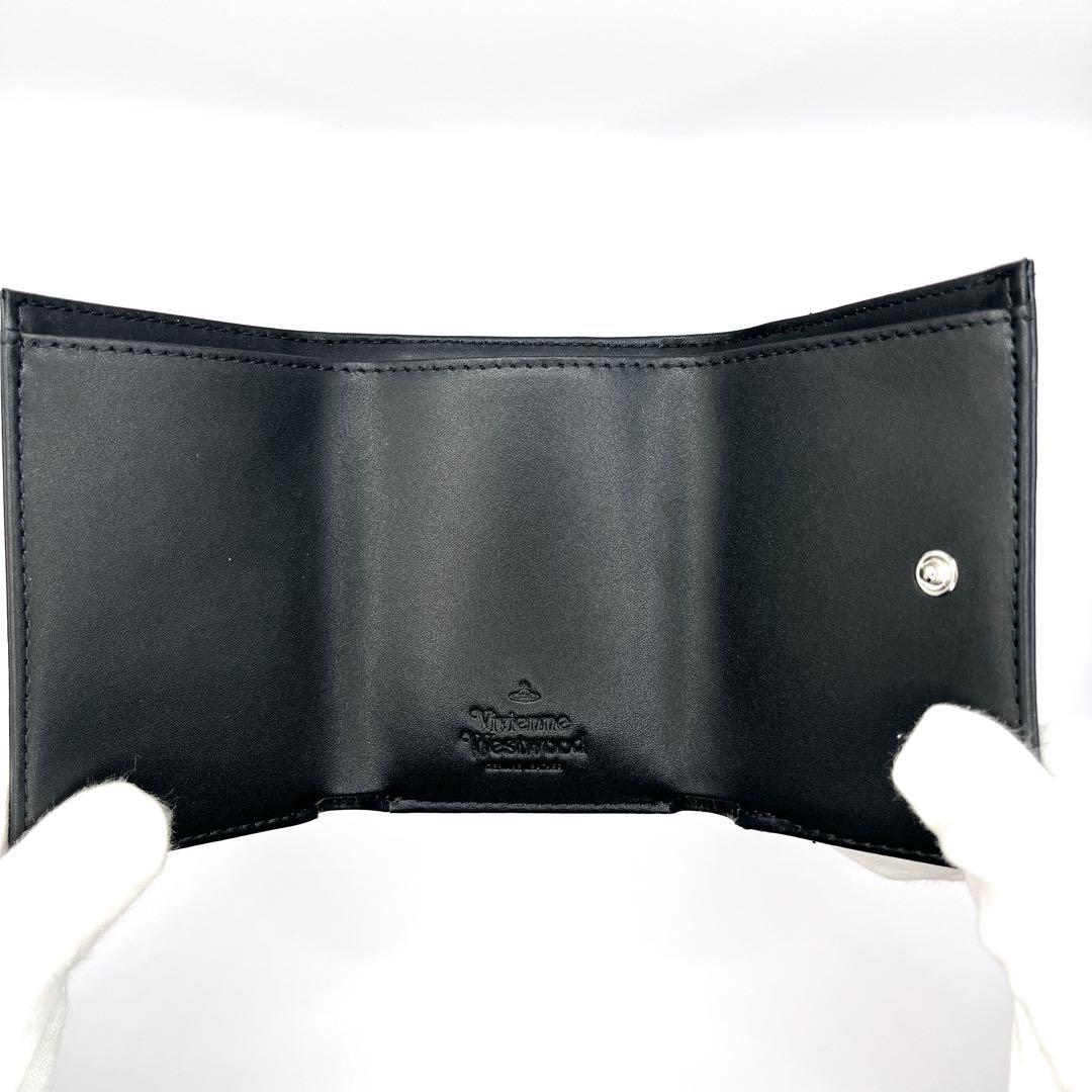 【送料無料】Vivienne Westwood 三つ折り財布