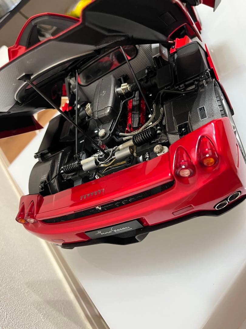 LaFerrari 赤　ディスプレイケース付