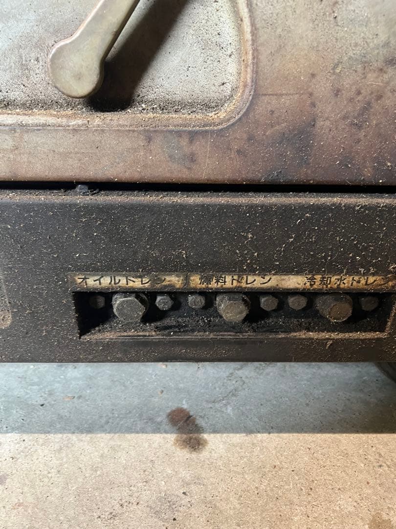 愛知県手渡し希望新ダイDGW310MT 防音型ディーゼルエンジン発電機兼用溶接機