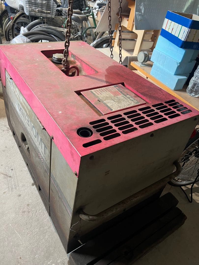 愛知県手渡し希望新ダイDGW310MT 防音型ディーゼルエンジン発電機兼用溶接機