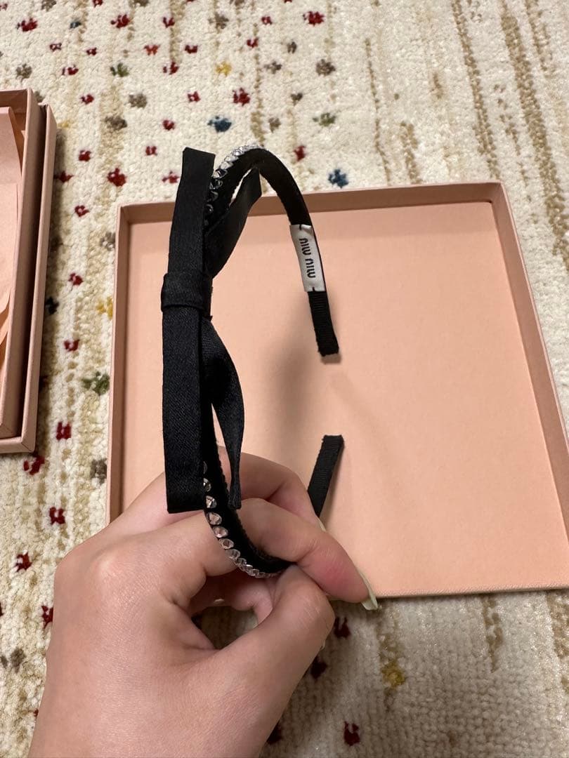 n*♥様 miu miu ブラック ヘアバンド リボン付き