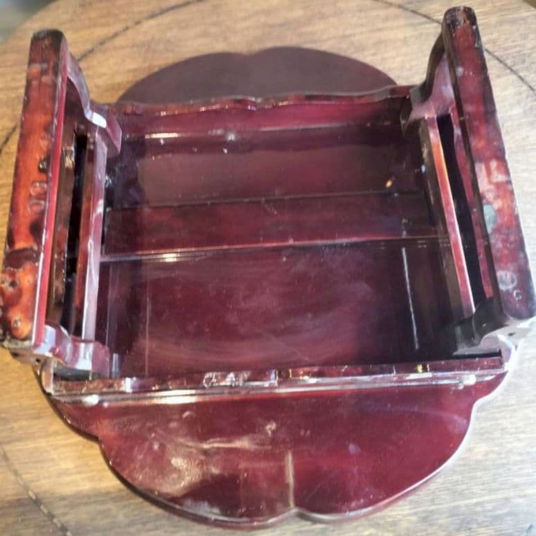 貝細工装飾の木製テーブル　御膳　螺鈿　使用感有