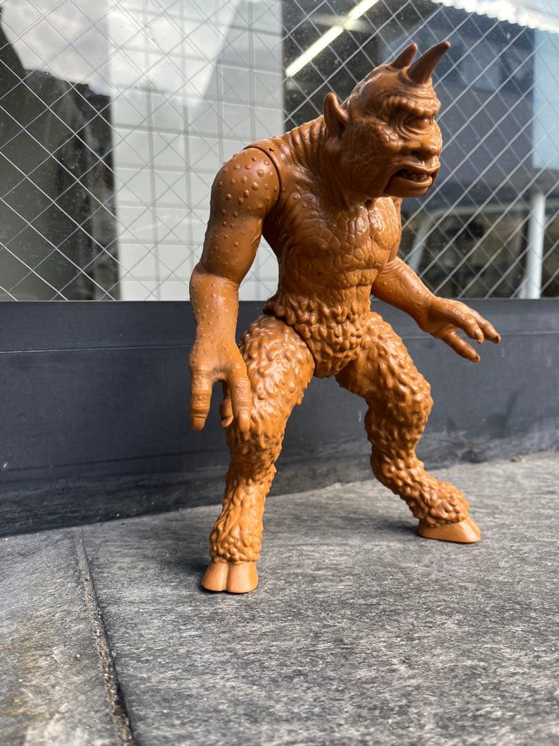 ビリケン商会　サイクロプス　フィギュア 23cm