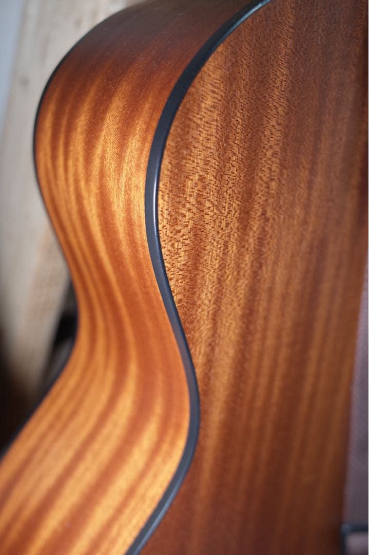 Taylor 114e アコースティックギター ギターケース付き 保証書あり