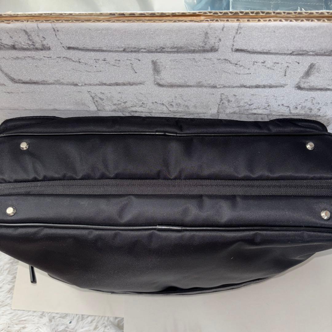 サムソナイト　ビジネスバッグ「エピッド 3」シリーズのブリーフケースEXP