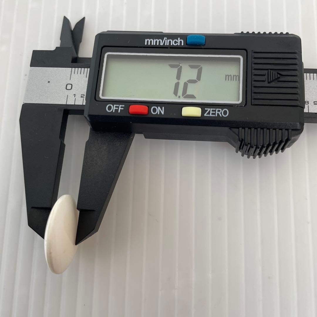 美品 本榧 碁盤 ハギ盤 2寸 二寸 6kg はまぐり碁石 囲碁 将棋 卓上盤