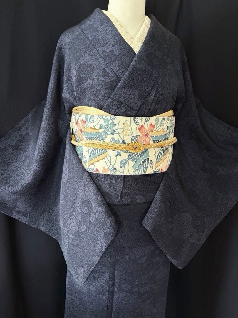 【小紋】徳島県阿波天然藍染 天然灰汁醗酵建 藍染の奥ゆかしさの魅力大