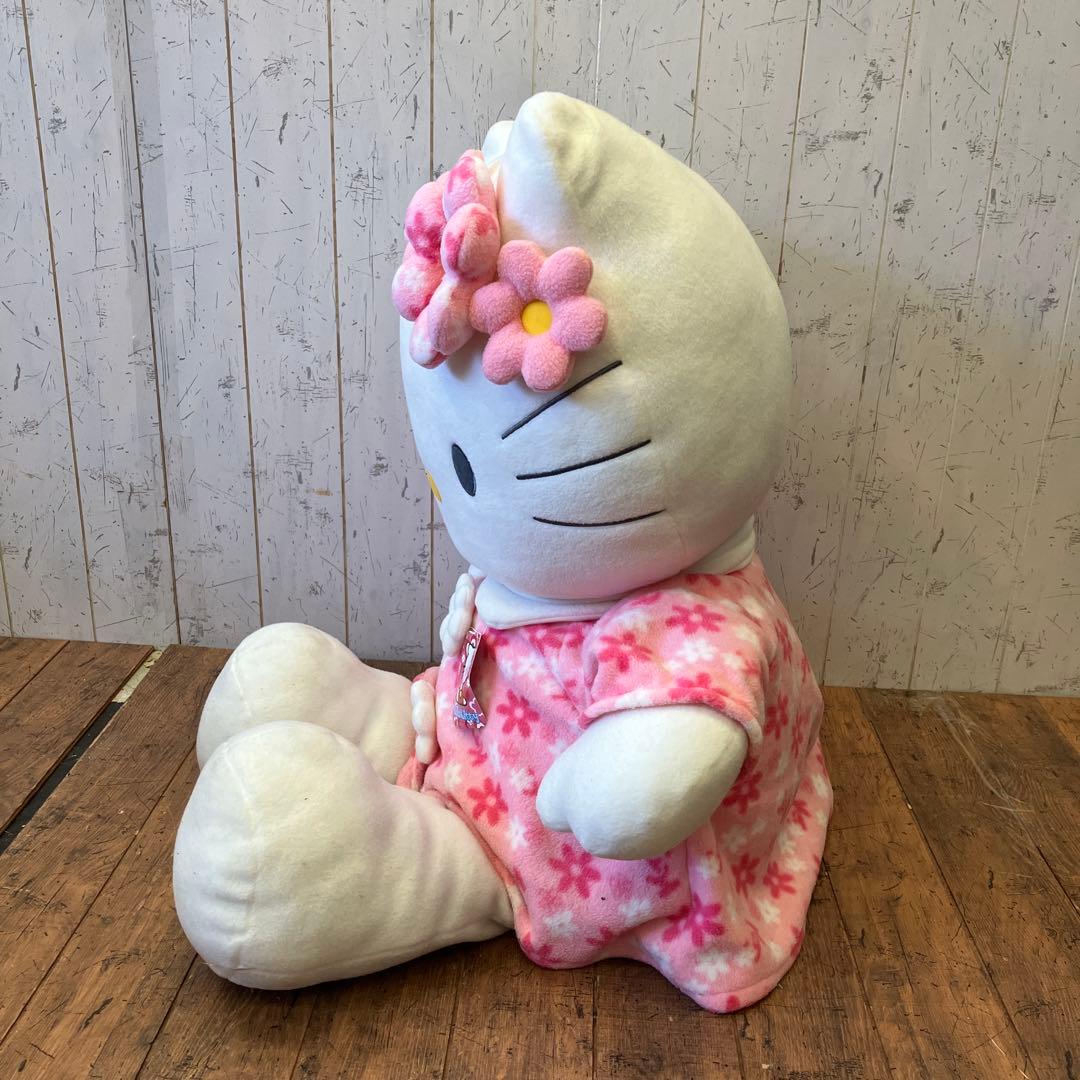 サンリオ ハローキティ キティちゃん ぬいぐるみ グッショ ビック 大型 花柄