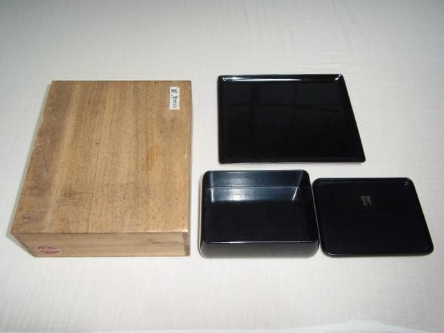 美品『きん藤漆器店』大正時代後半◆恩賜 盆付きタバコケース 黒漆器 桐箱共箱付き