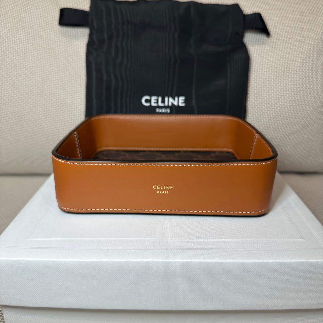【正規品】CELINEトリオンフレザートレー アクセサリーボウル