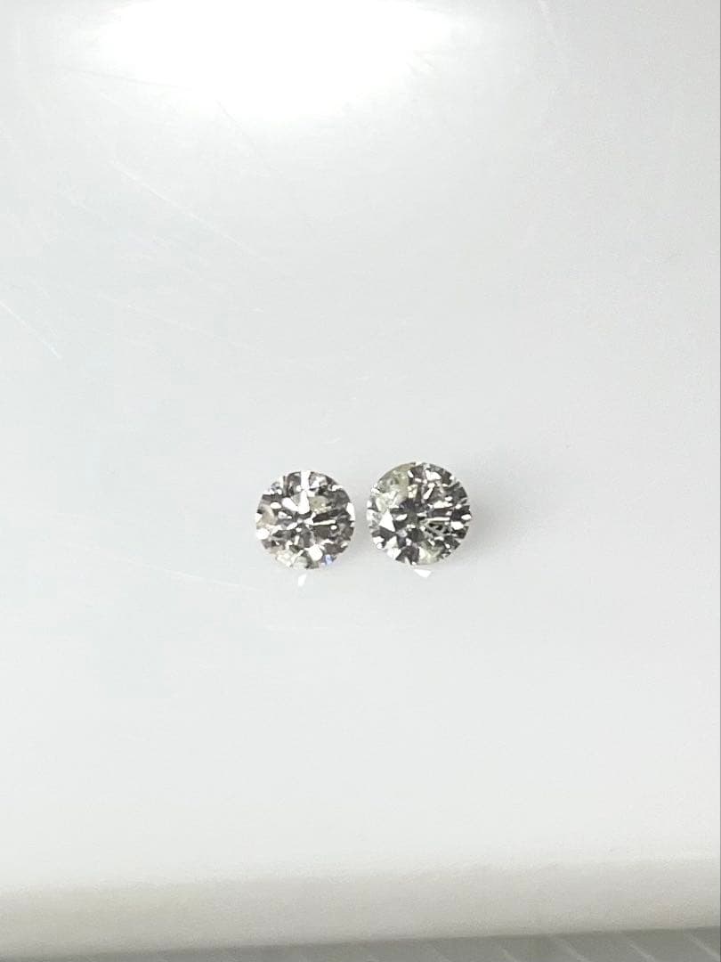 K18天然ダイヤモンドピアス 計0.5ct 鑑別カード付き　発送まで３週間
