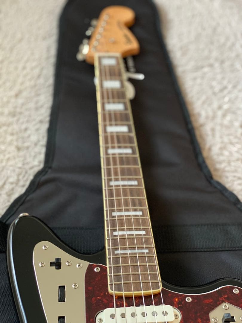 美品　SQUIER Classic Vibe '70s Jaguar Black