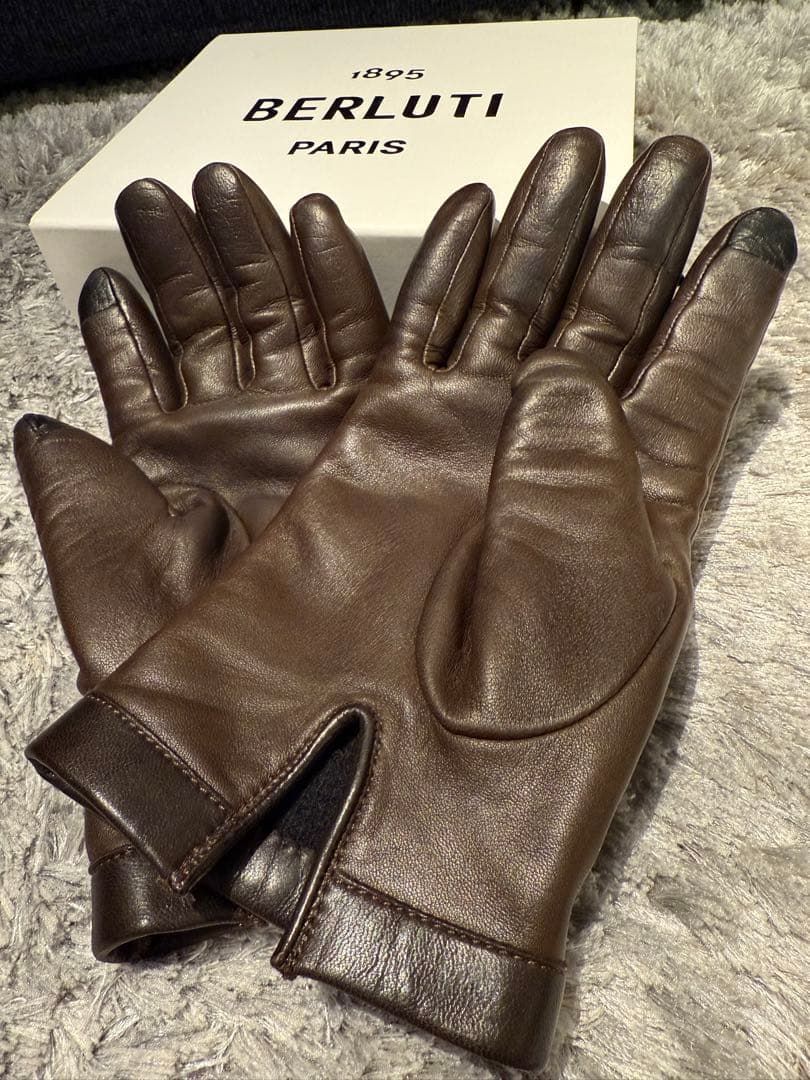 【美品】●BERLUTI ベルルッティ手袋　正規品 メンズ