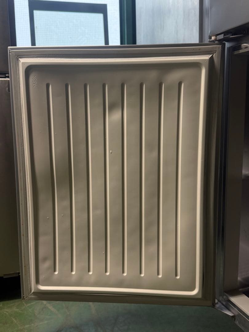 2020年 Panasonic縦型冷蔵庫 620x800x1940 ①