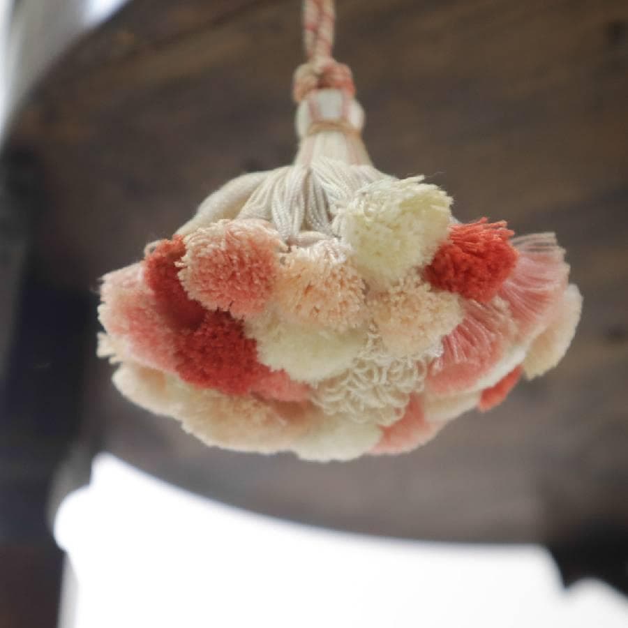 英国アンティーク ウォールナット ラウンド サイドテーブル 引き出し付き