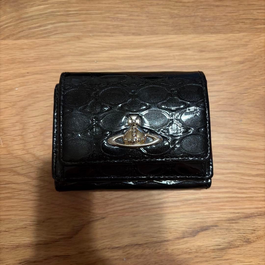 Vivienne Westwood 三つ折り財布 エナメル　オンライン限定