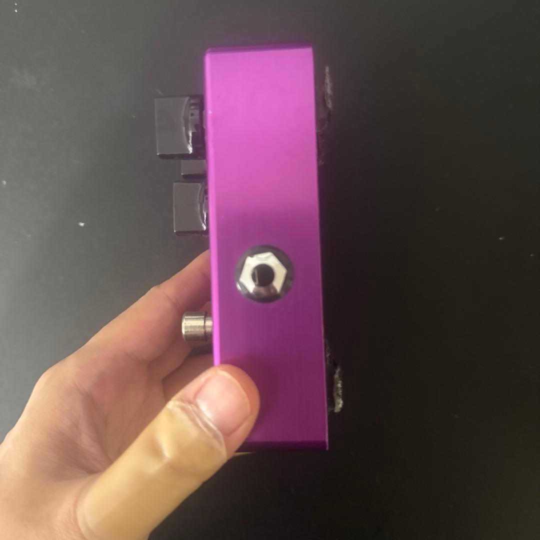 Suhr Riot ディストーションペダル