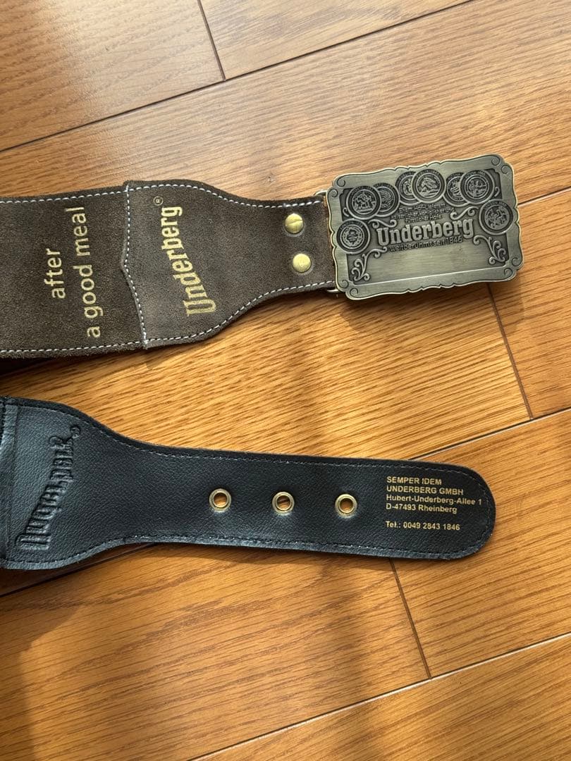 ウンダーベルグ ガンベルト ディスプレイ用 Underberg Gun Belt