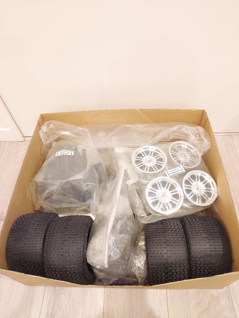 希少　新品未組立　hpi-racing SAVAGE SS 4.6 キット