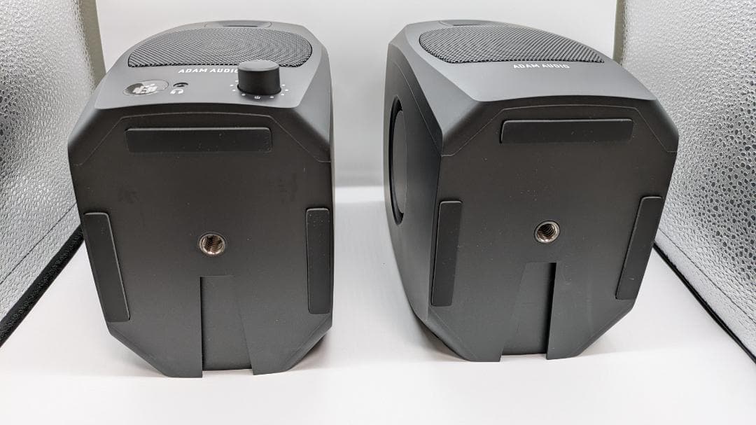 ADAM AUDIO D3V アクティブスピーカー