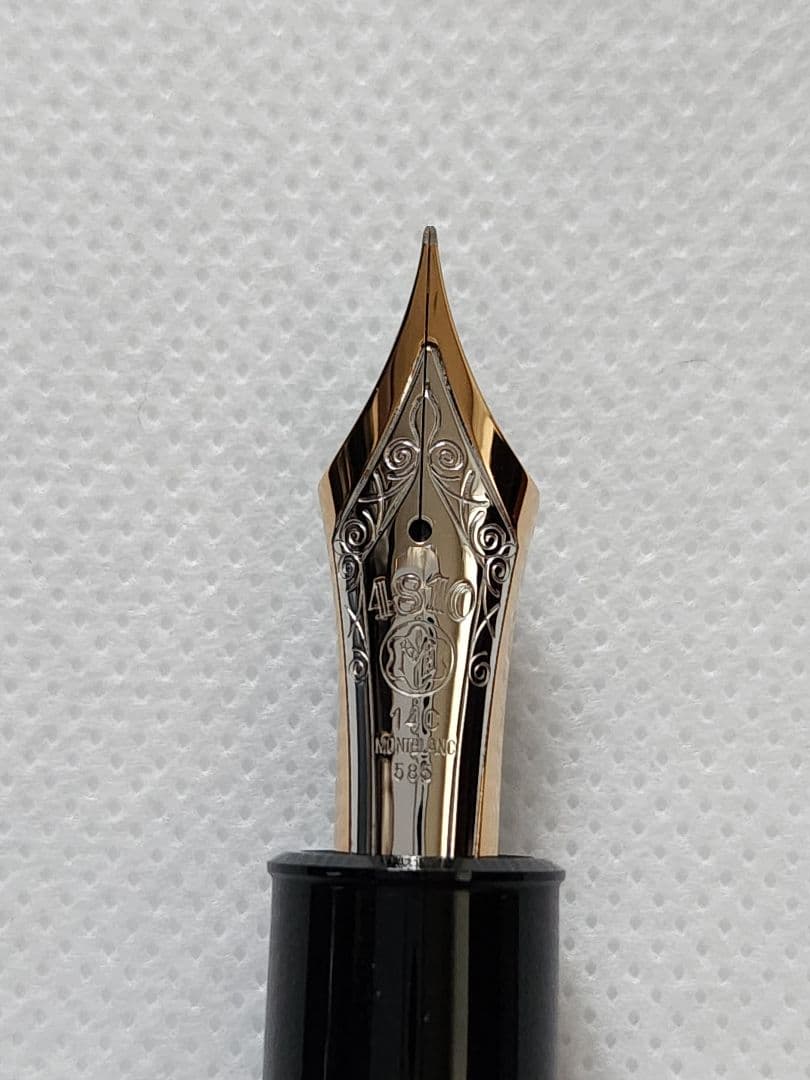 【未使用品】 70年代 モンブラン 149 14C（F）細字 エボナイト二段芯