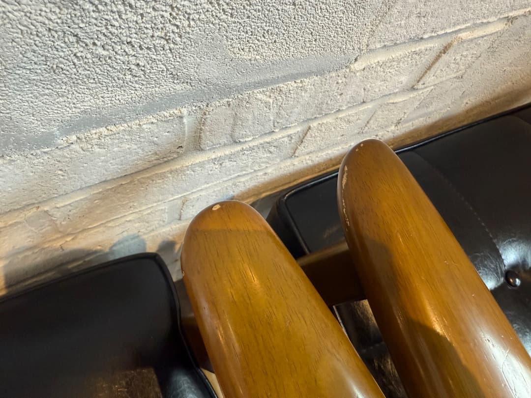 カリモク60 Kチェア 1シーター (ブラック)・2脚セット