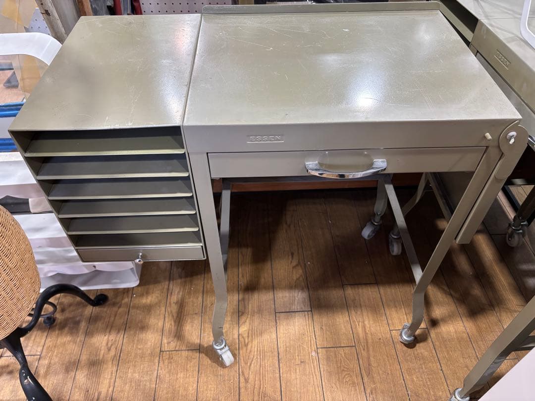 どんた個人アイテムT51 タイプライターデスク ESSEN