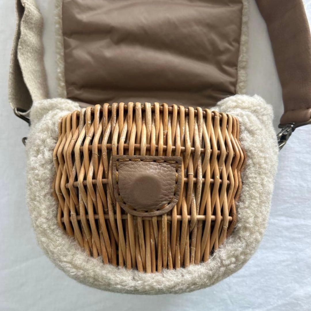 ebagos エバゴス　ウールボア・ボディバッグ（マロングラッセ）