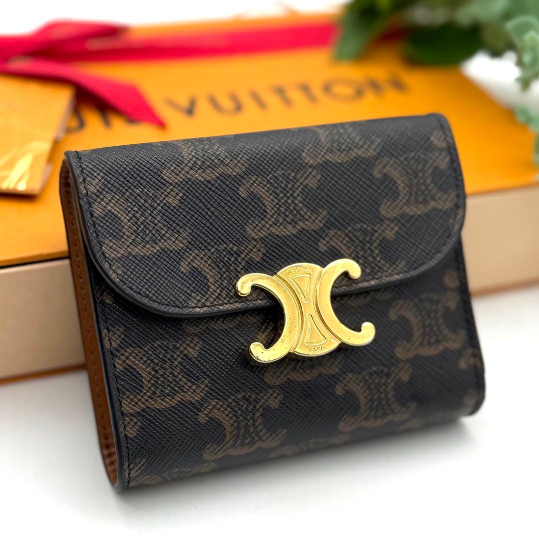 使用わずか❣️ セリーヌ トリオンフ コンパクト ブラウン 財布 P33