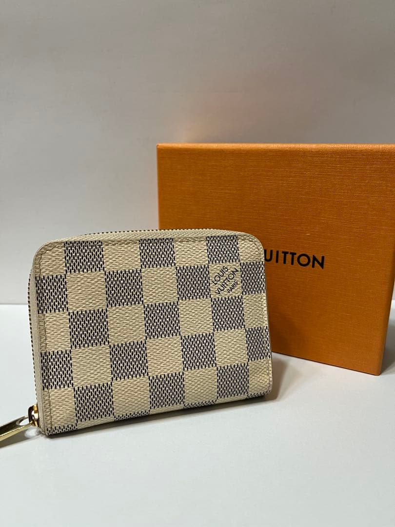ルイヴィトン ダミエ アズール ジッピー パース コンパクトウォレット 白