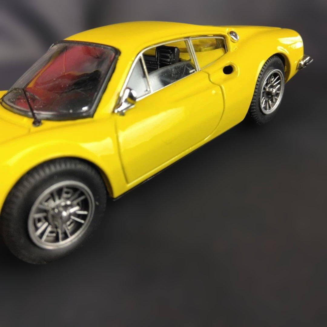イタリア製 Bang 1/43 Ferrari Dino 246 GT ミニカー