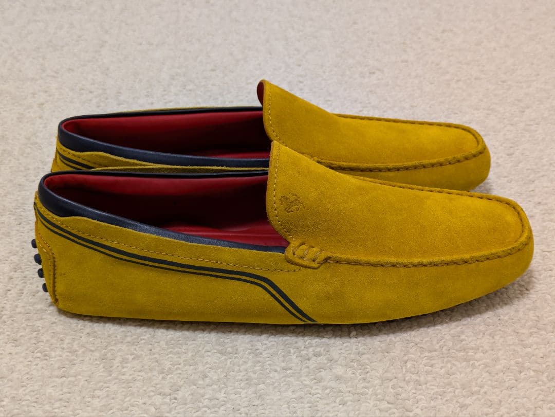 未使用 Tod's トッズ フェラーリドライビングシューズ ゴールド イタリア製