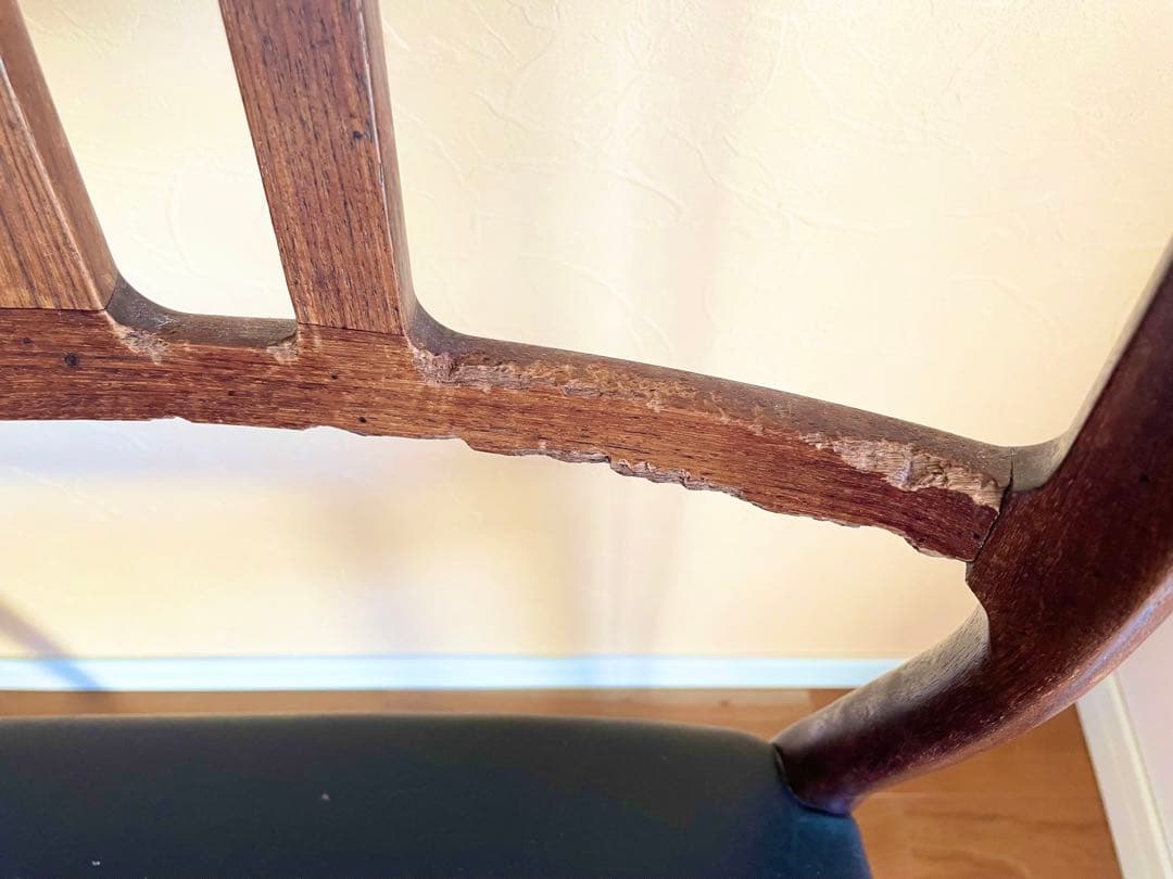 傷有りダイニングチェア デンマークニールス・モラーチーク材 椅子大塚家具リペア②