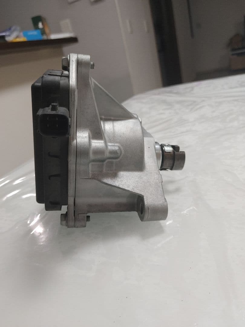 トヨタ 可変 2ZR 3ZR の バルブリフトコントローラー 状態:再生品