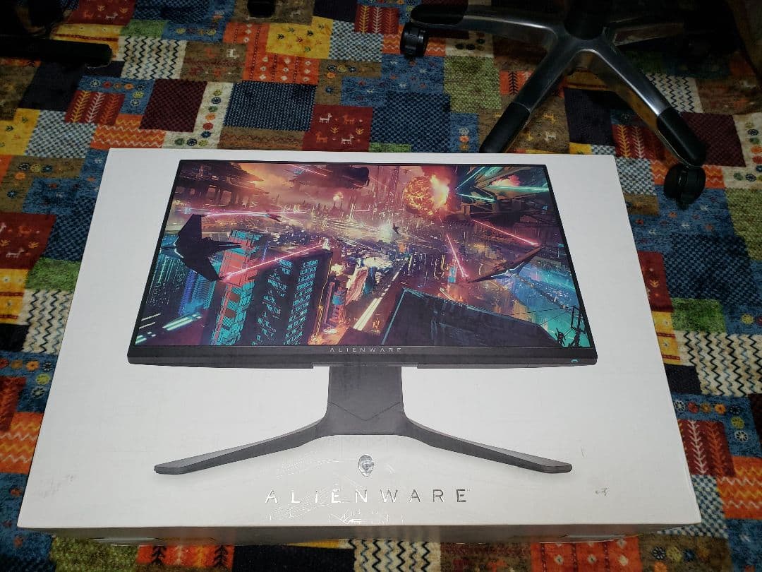 ケーミングモニター　Alienware AW2521HF