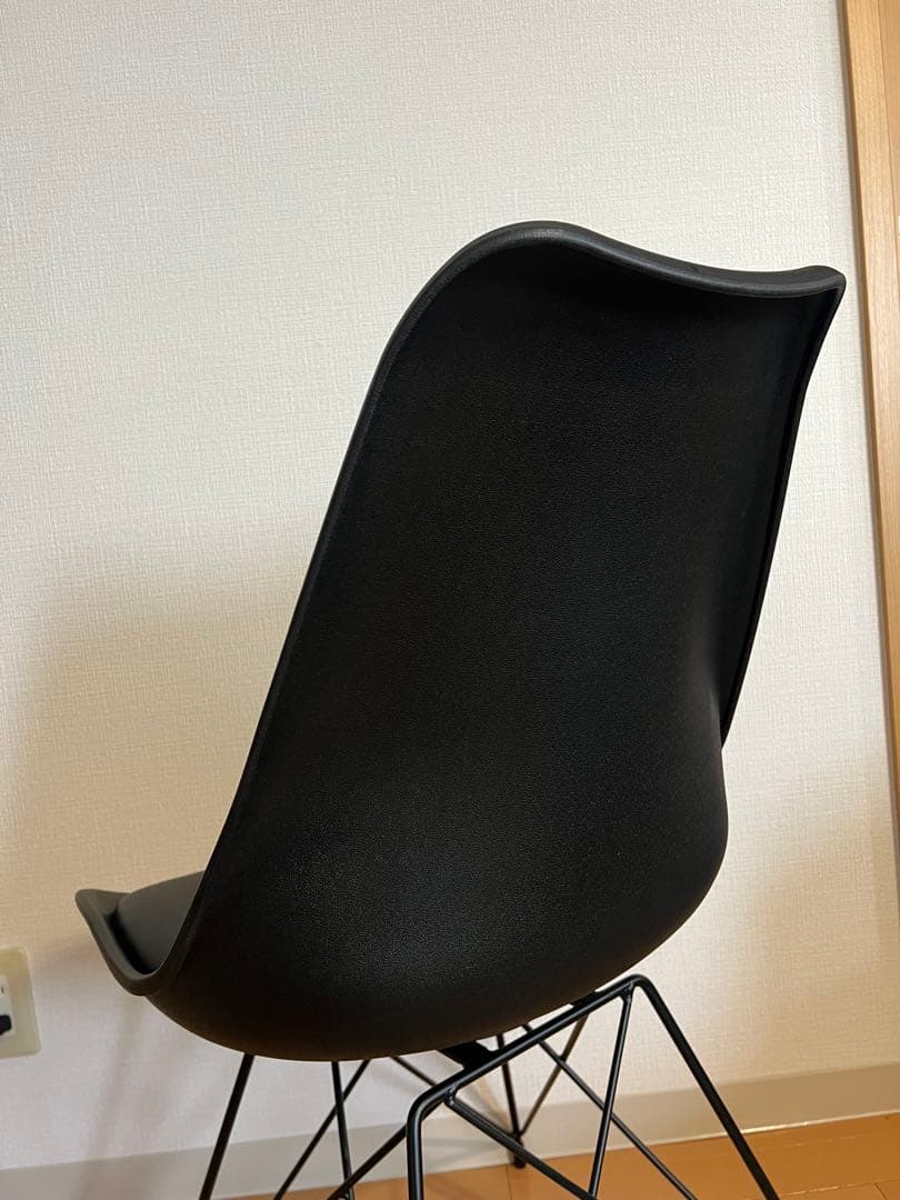4脚セット　ブラックエッフェルチェア　シェルチェア