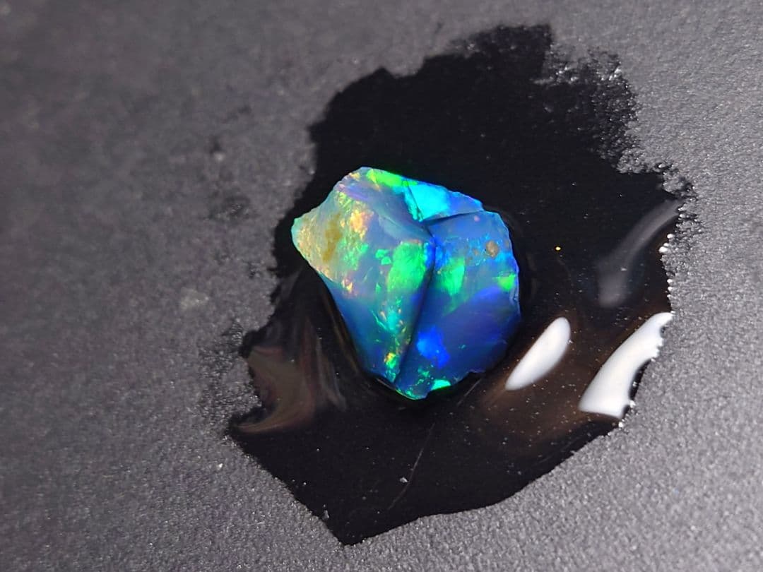 エチオピア　ウェロ産　チョーク　オパール　原石　鉱物標本