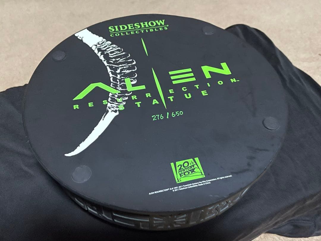 カ*シ様 【美品/元箱なし】SIDESHOW製 エイリアン4版ゼノモーフ スタチ