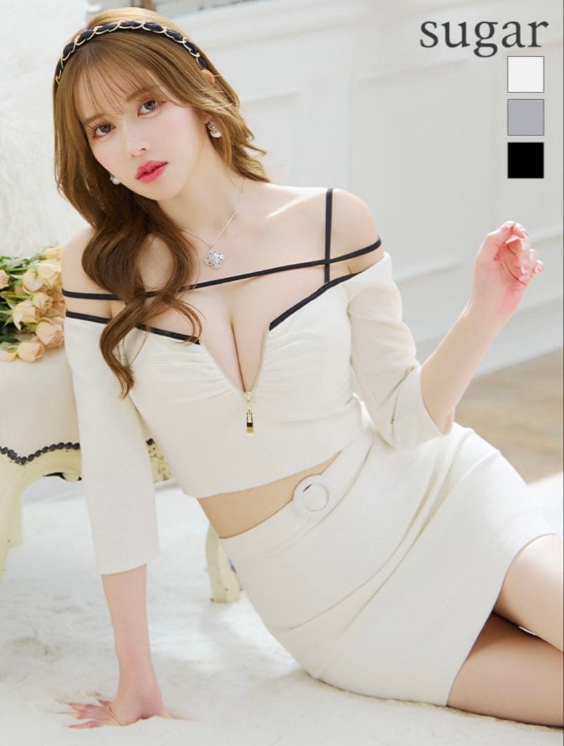 ROBE de FLEURS Glossy オフショル袖ありセットアップ