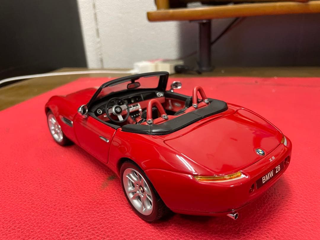 京商　BMW Z8 レッド