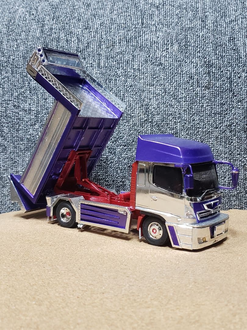 1/32アオシマデコトラプラモデル/ダンプ、2t箱車2台セット