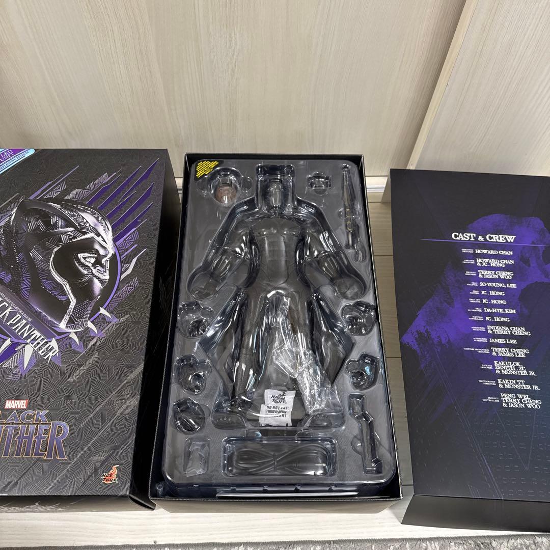 ホットトイズ　フィギュア　MARVEL ブラックパンサー