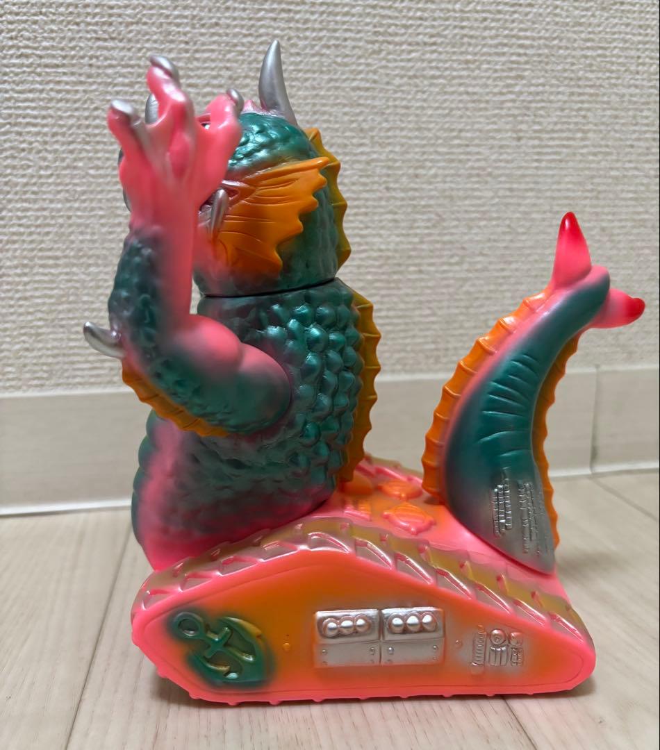 まんだらけの怪獣シリーズ 海獣戦車 アギラス 開封済 美品