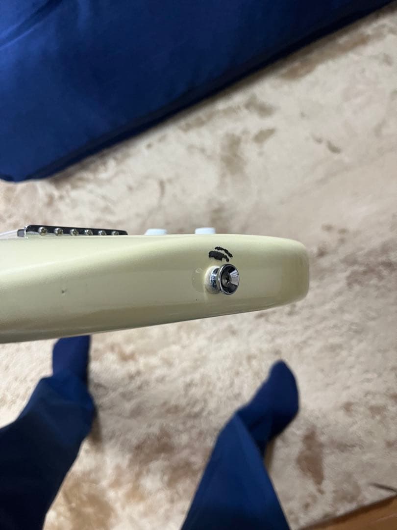 【調整済】Squier スクワイア　fender ストラト　エレキギター