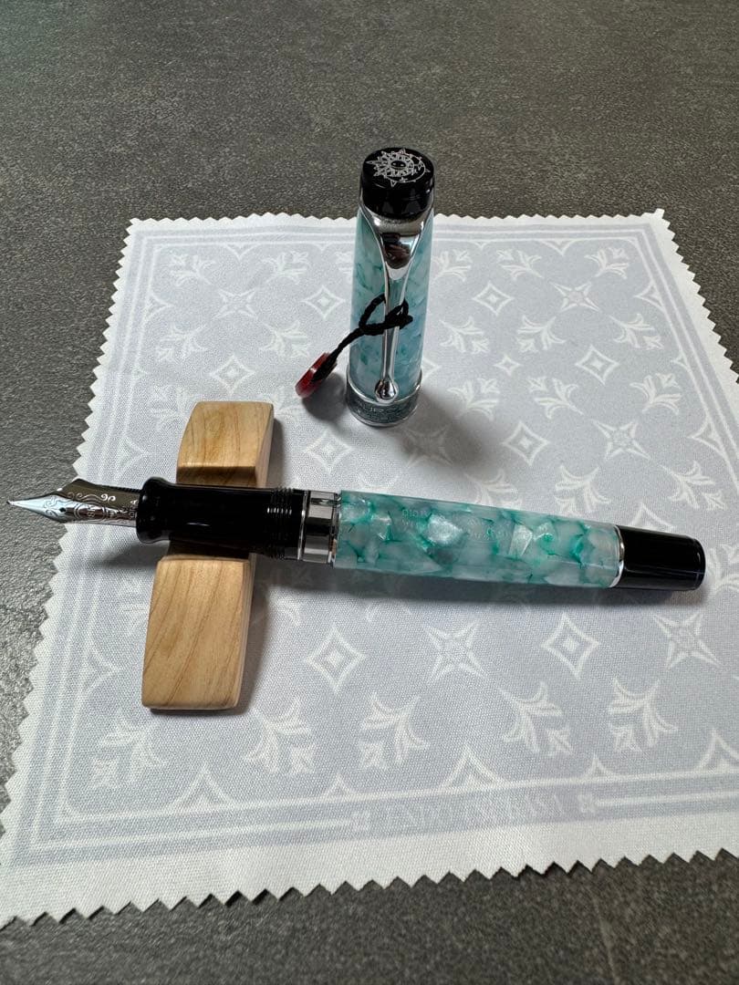 AURORA アウロラ 万年筆 台湾限定 オプティマ 日月潭 字幅M