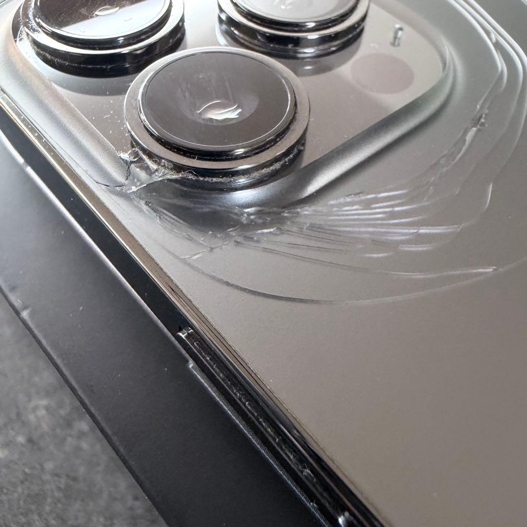 iPhone13 PRO 256GB グラファイト 背面ヒビ有り 動作問題なし